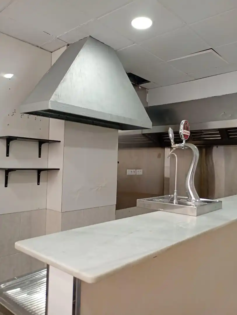 Cocina de Local en venta en Cádiz