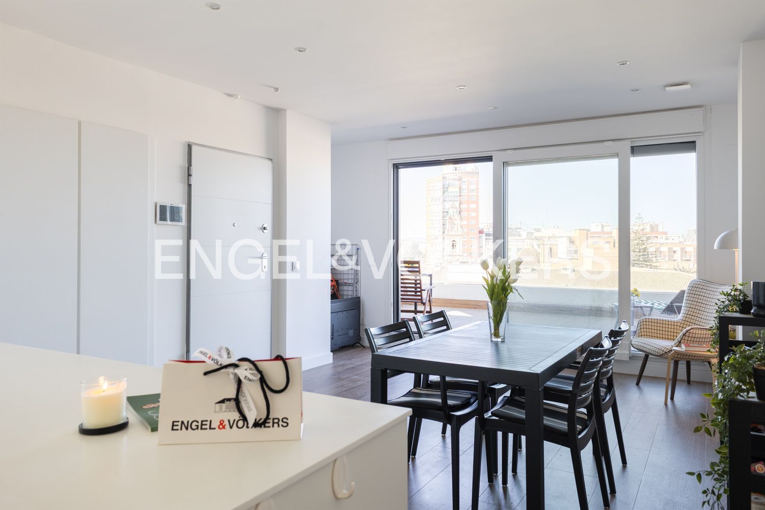 Esszimmer von Dachboden zum Verkauf in  Valencia Capital mit Klimaanlage, Heizung und Terrasse