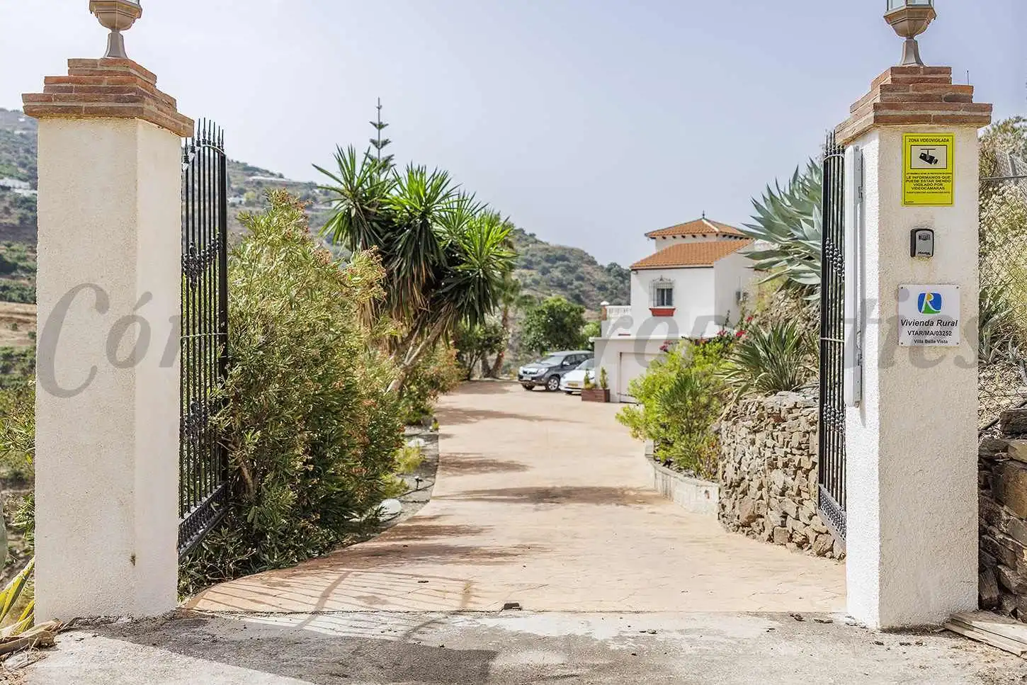 Casa amb piscina en venda a Sayalonga, imagen 5