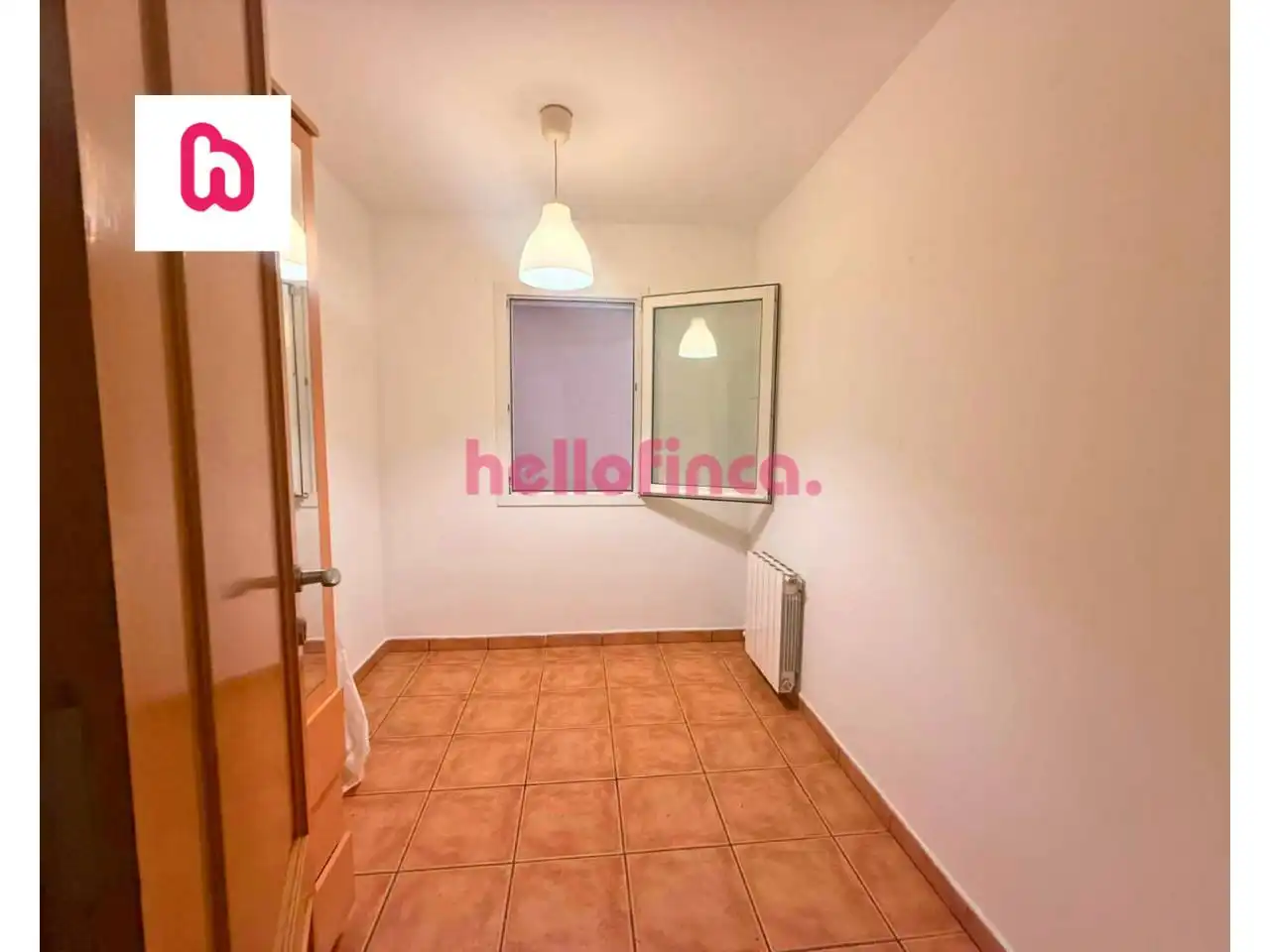 Schlafzimmer von Wohnung zum Verkauf in Badalona mit Heizung, Privatgarten und Terrasse