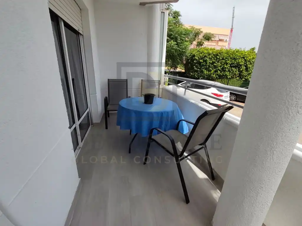 Terraza de Apartamento en venta en Pilar de la Horadada con Aire acondicionado, Piscina y Amueblado