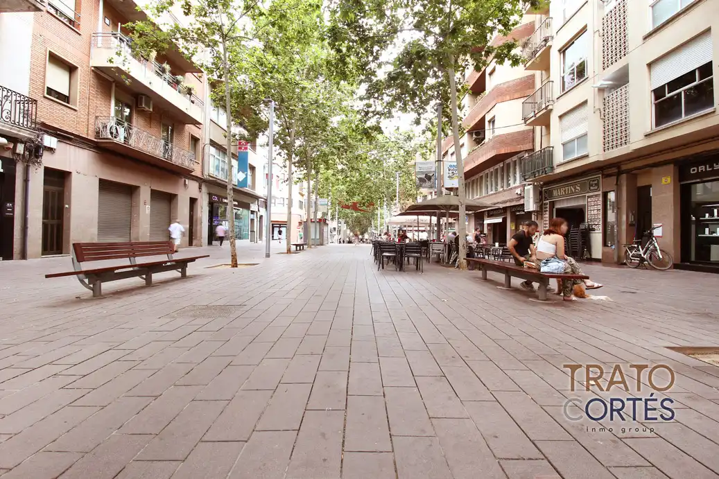 Gewerbefläche zum Verkauf in Carrer del Centre, imagen 3