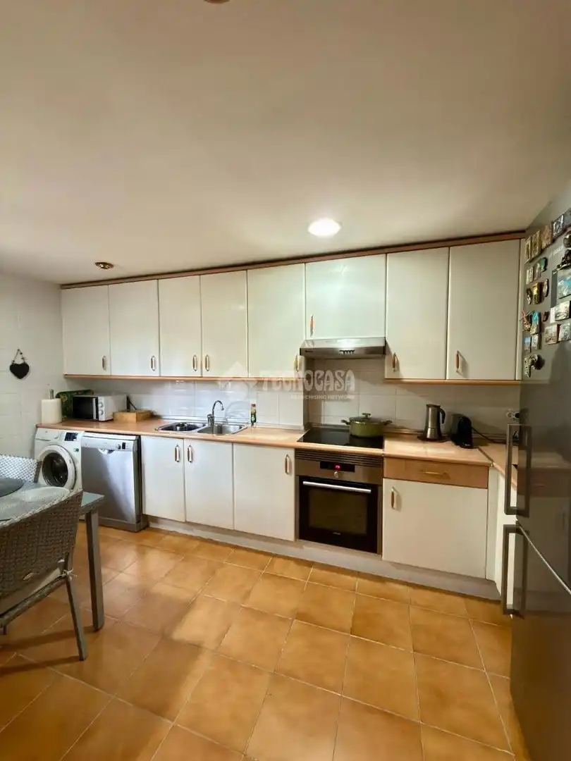 Kitchen of Houses for sale in Valdemoro  with Terrace, Storage room and Swimming Pool