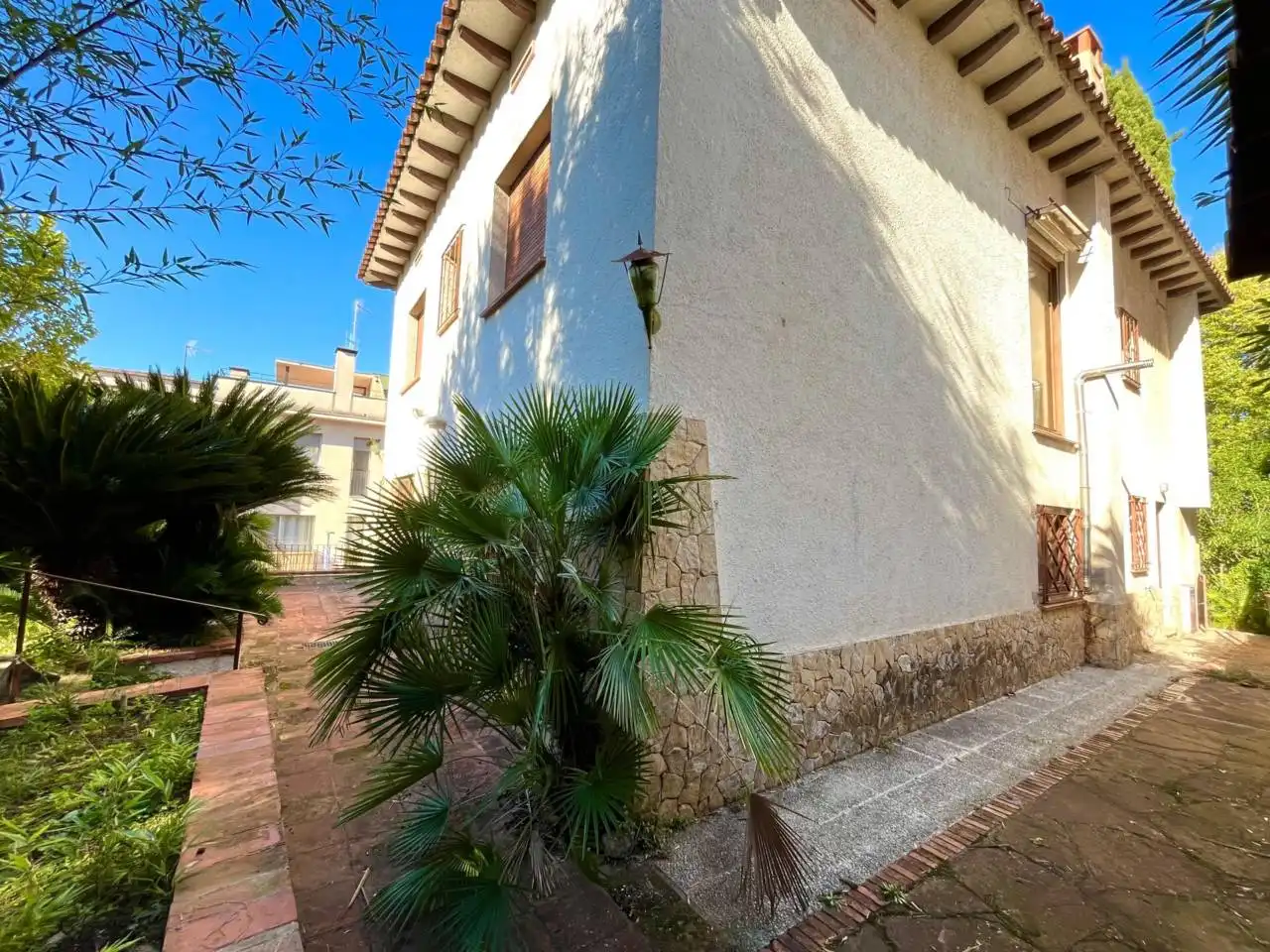 Vista exterior de Casa o xalet en venda en Girona amb Calefacció, Jardí privat i Terrassa