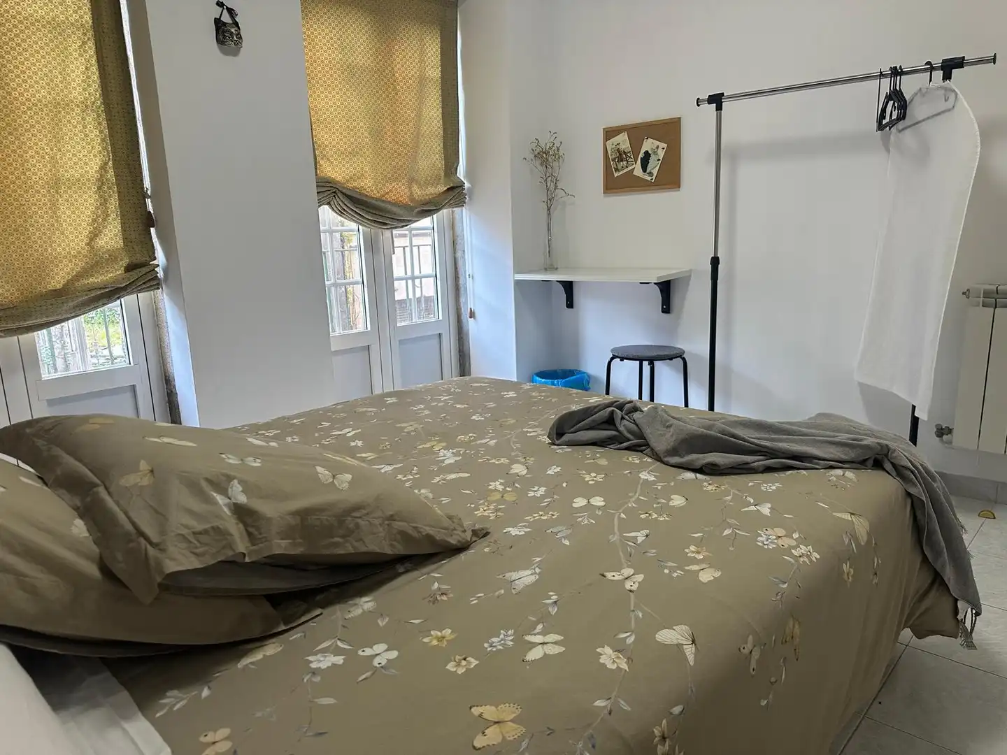 Schlafzimmer von Wohnung zur Miete in Pontevedra Capital  mit Heizung, Möbliert und Balkon