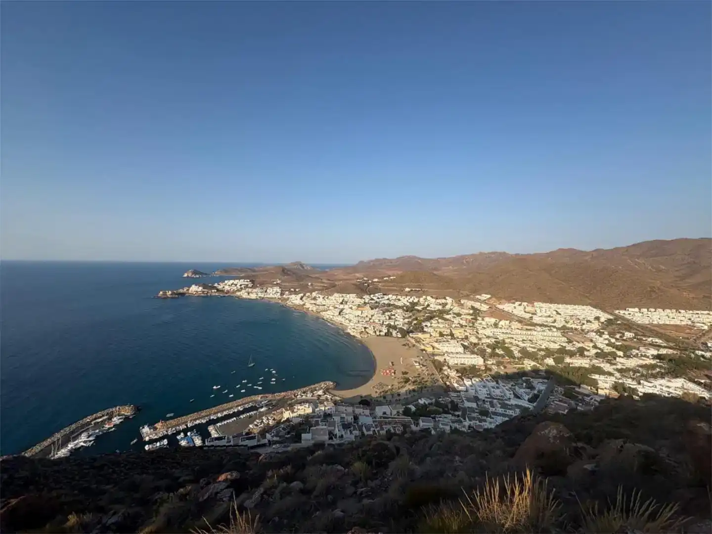 Außenansicht von Wohnung zum Verkauf in Níjar mit Klimaanlage, Schwimmbad und Balkon