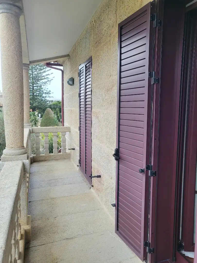 Vista exterior de Casa o chalet de alquiler en Vigo  con Calefacción, Jardín privado y Amueblado