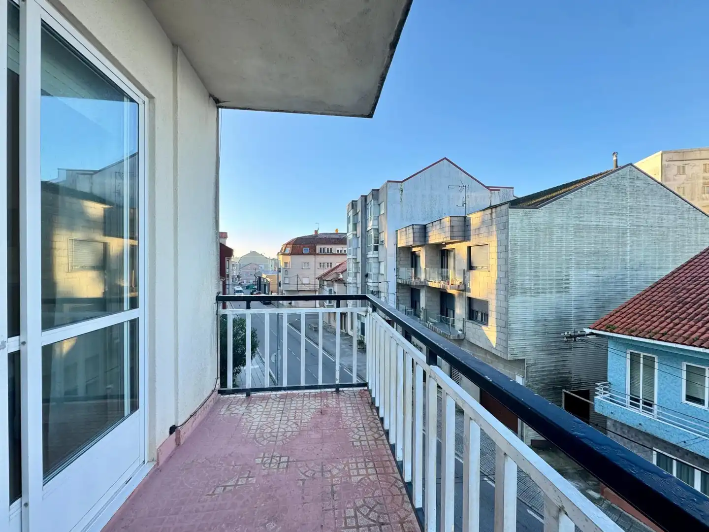 Balcony of Flat for sale in Vilanova de Arousa  with Heating, Terrace and Furnished