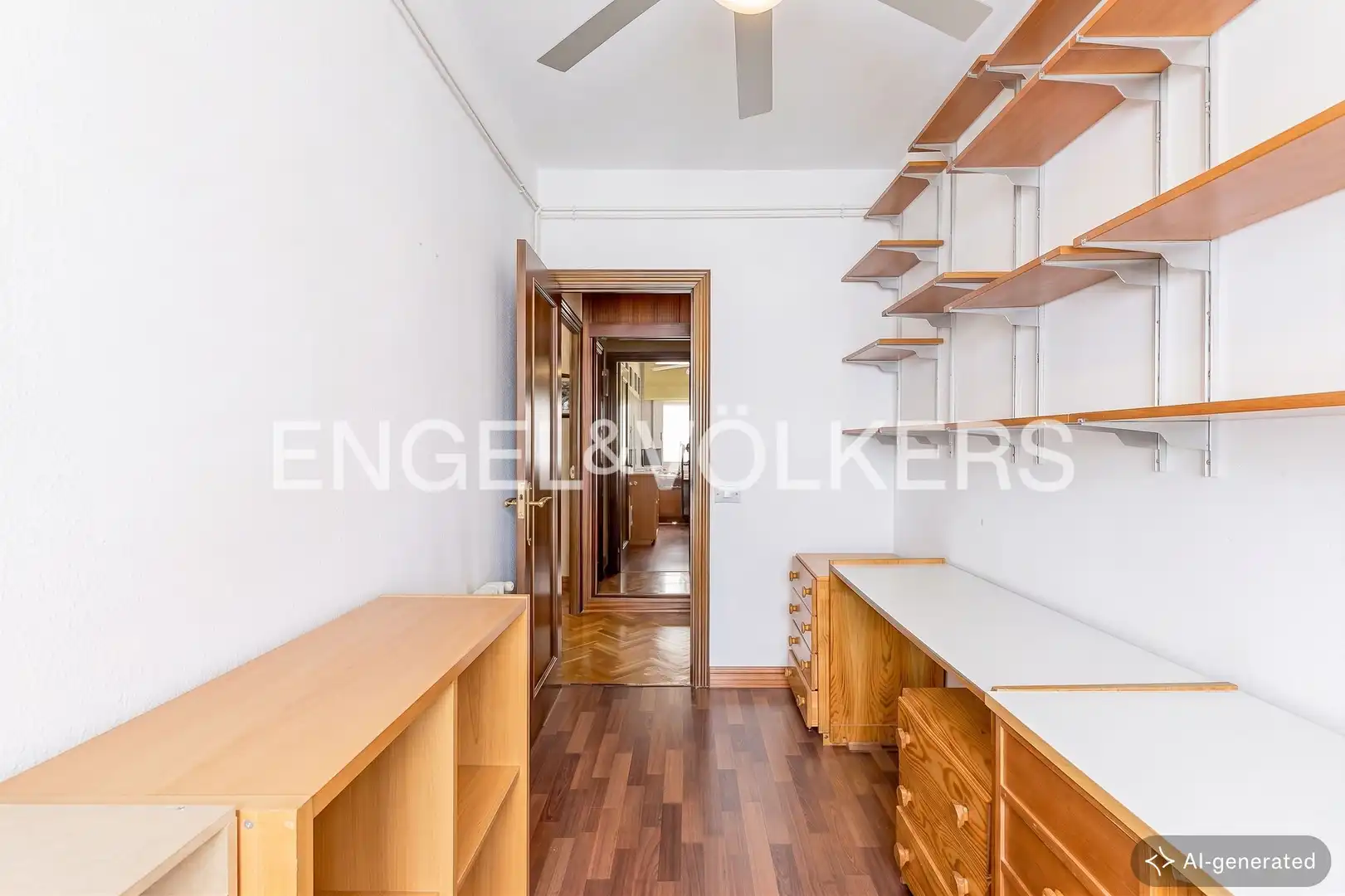 Piso en venta en Barcelona con Calefacción y Balcón
