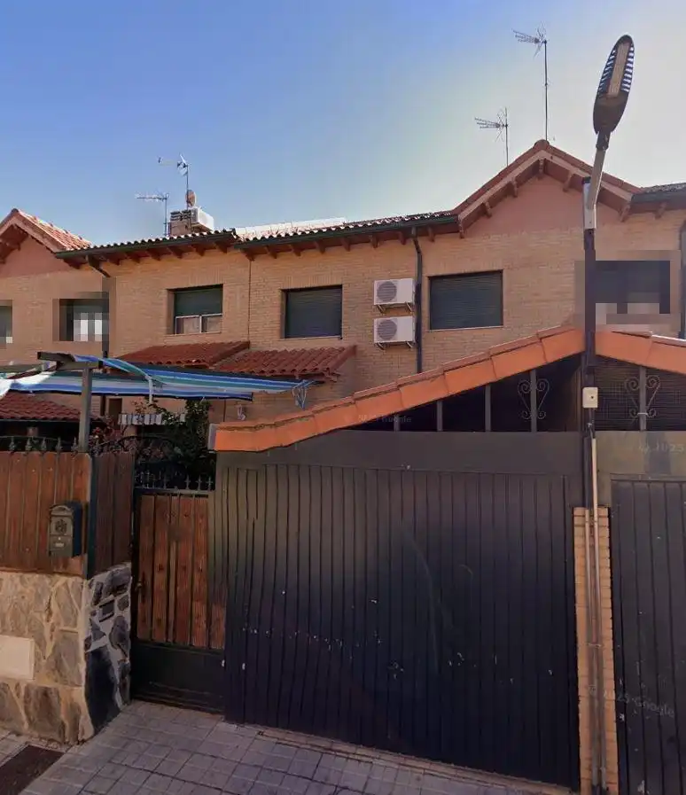 Vista exterior de Casa o xalet en venda en Numancia de la Sagra