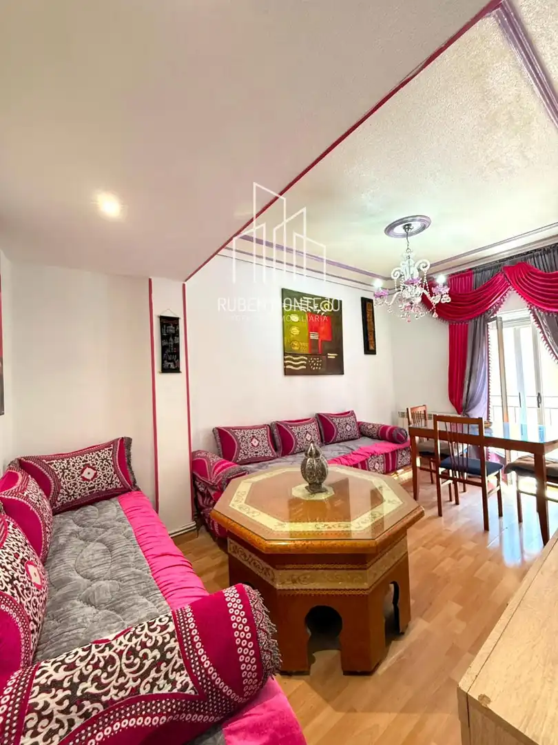 Sala de estar de Piso de alquiler en Salamanca con Calefacción, Parquet y Terraza