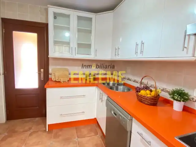 Casa aparellada amb terrassa en venda a Cuevas del Becerro, imagen 28
