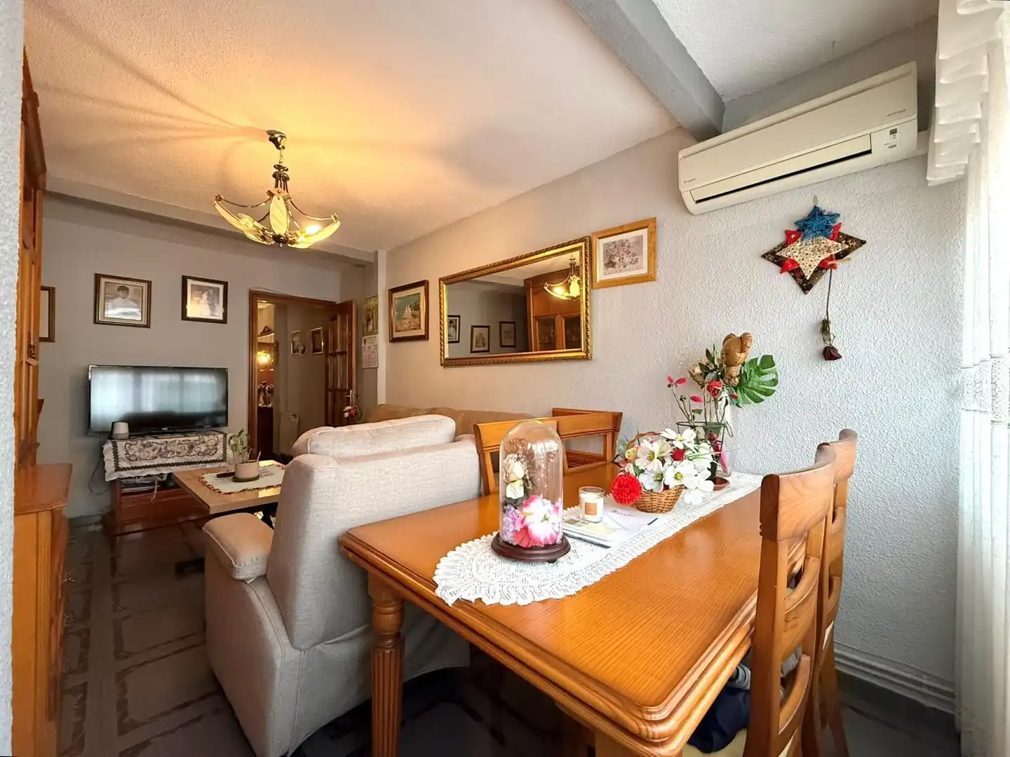 Living room of Flat for sale in Getafe  with Air Conditioner, Heating and Furnished