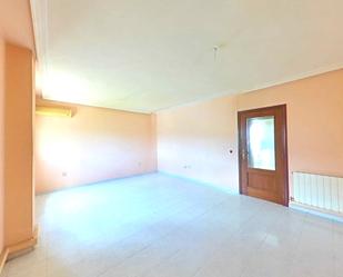 Sala d'estar de Pis en venda en Plasencia amb Aire condicionat, Calefacció i Terrassa