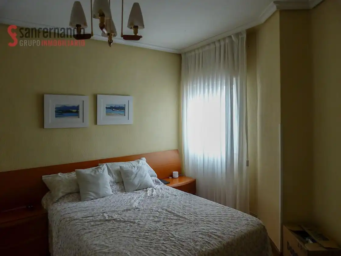 Bedroom of Flat for sale in Santander  with Heating and Furnished