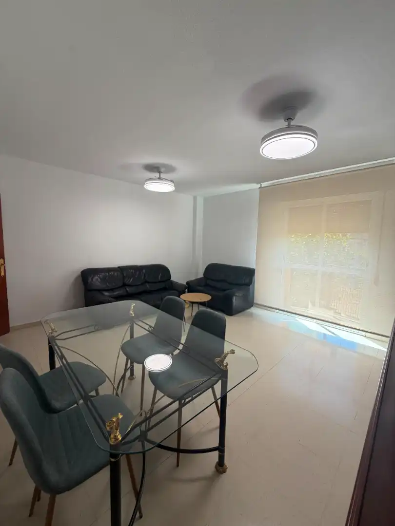 Sala de estar de Piso de alquiler en Córdoba con Aire acondicionado, Calefacción y Amueblado