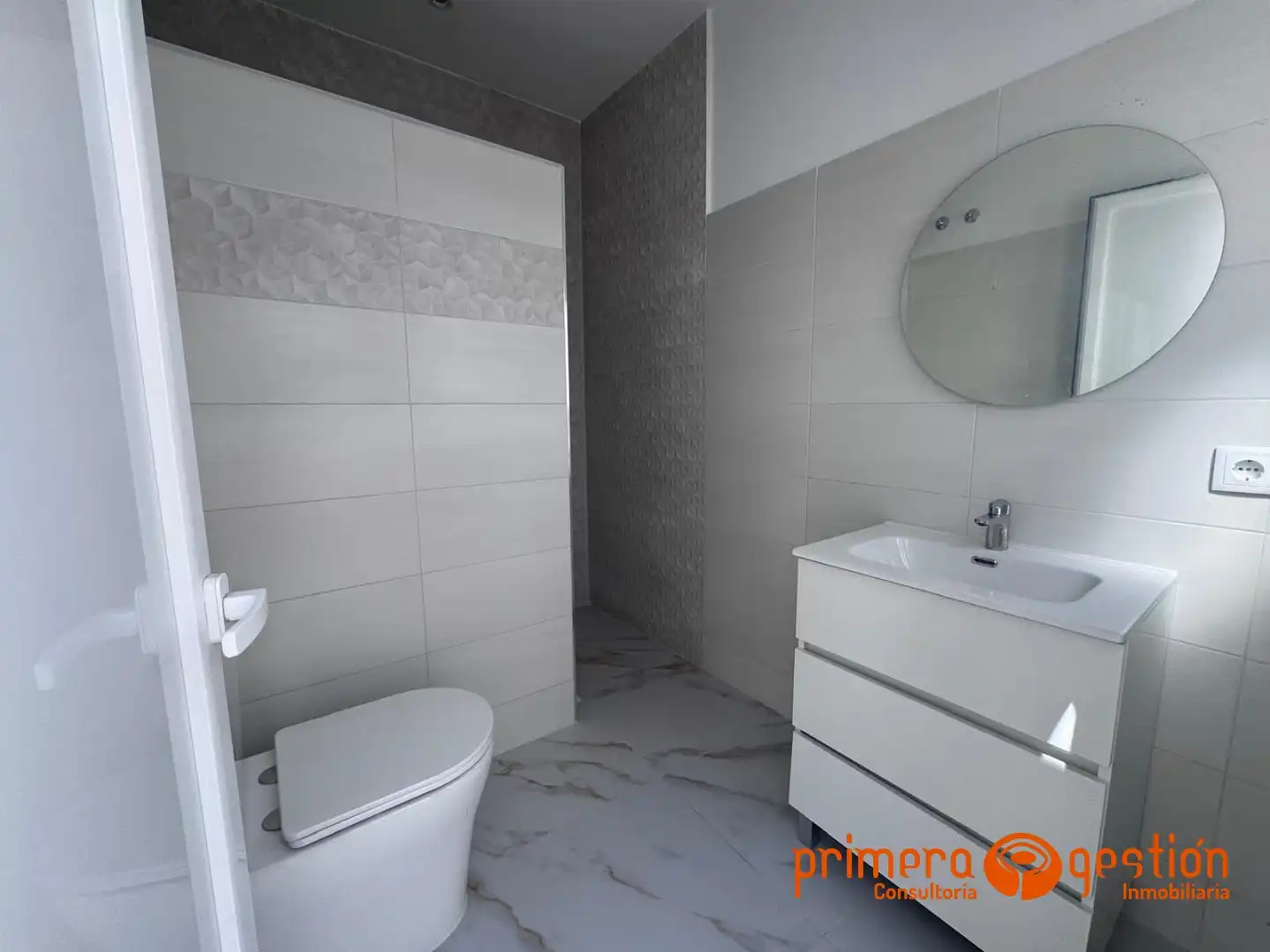 Badezimmer von Wohnung zum Verkauf in Carmona