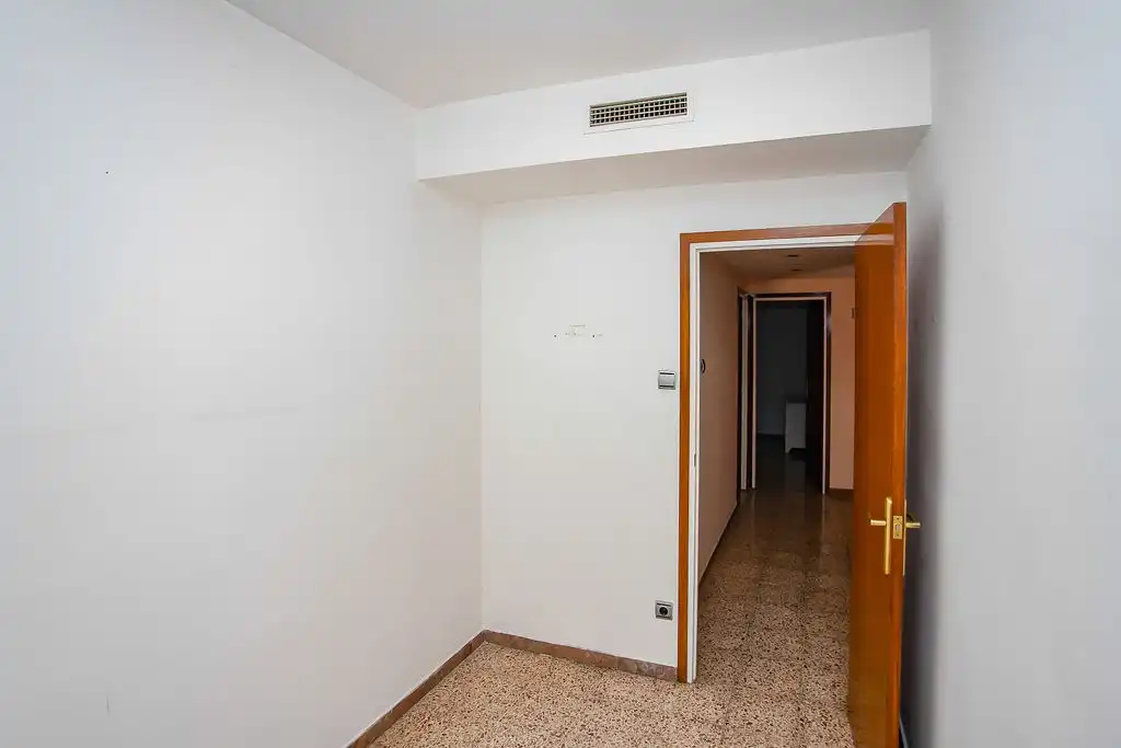 Flat for sale in Torrelles de Llobregat