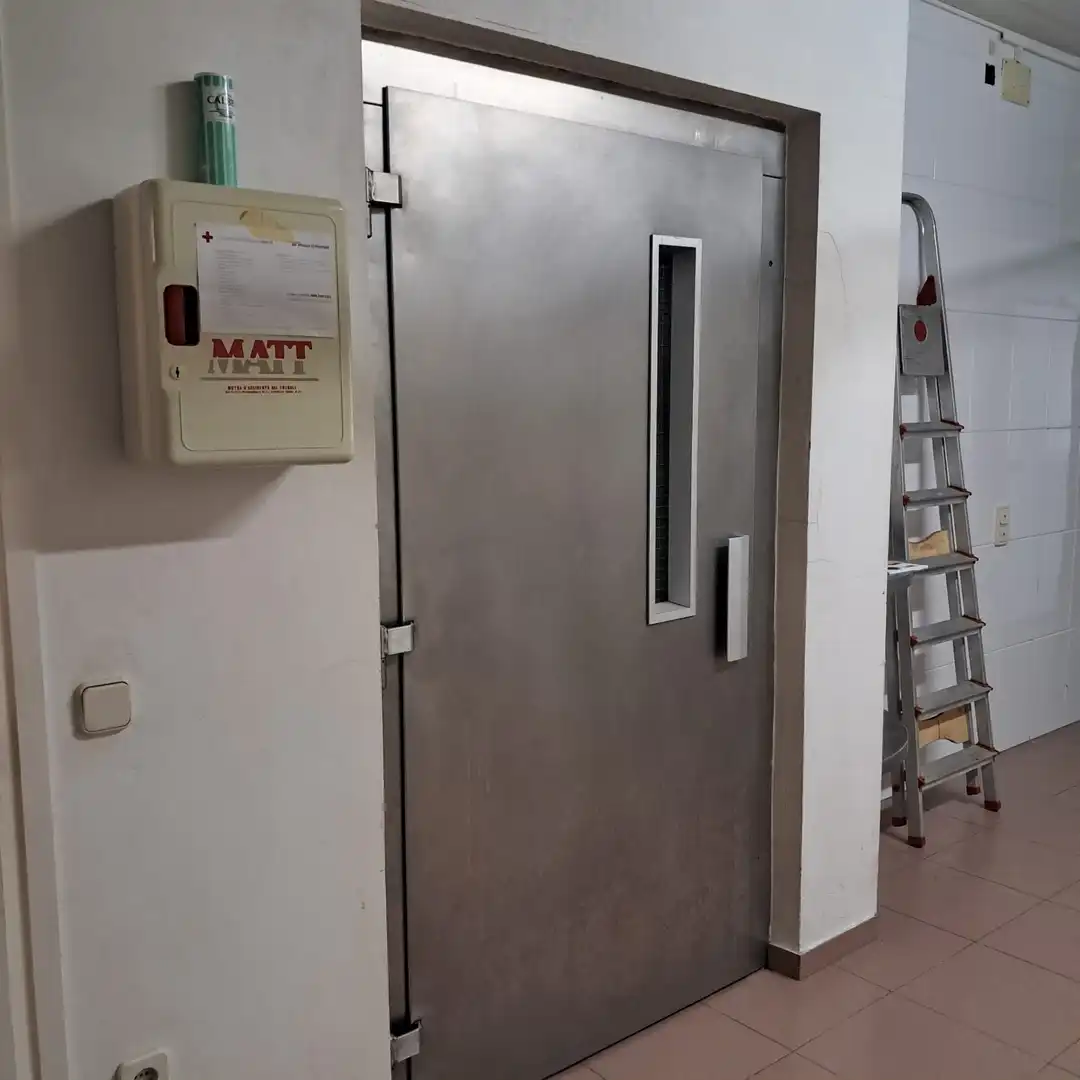 Local en venda en Sant Joan Les Fonts amb Aire condicionat, Calefacció i Alarma
