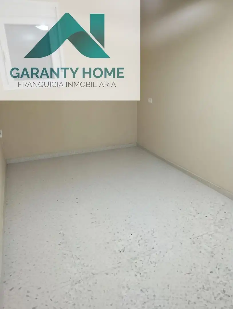 Bedroom of Flat for sale in Jaén  with Heating and Furnished