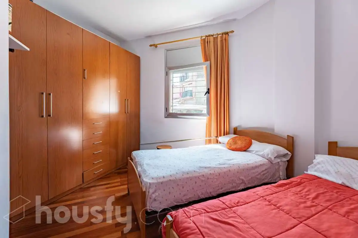Bedroom of Ground floor for sale in Sabadell  with Air Conditioner, Heating and Parquet flooring