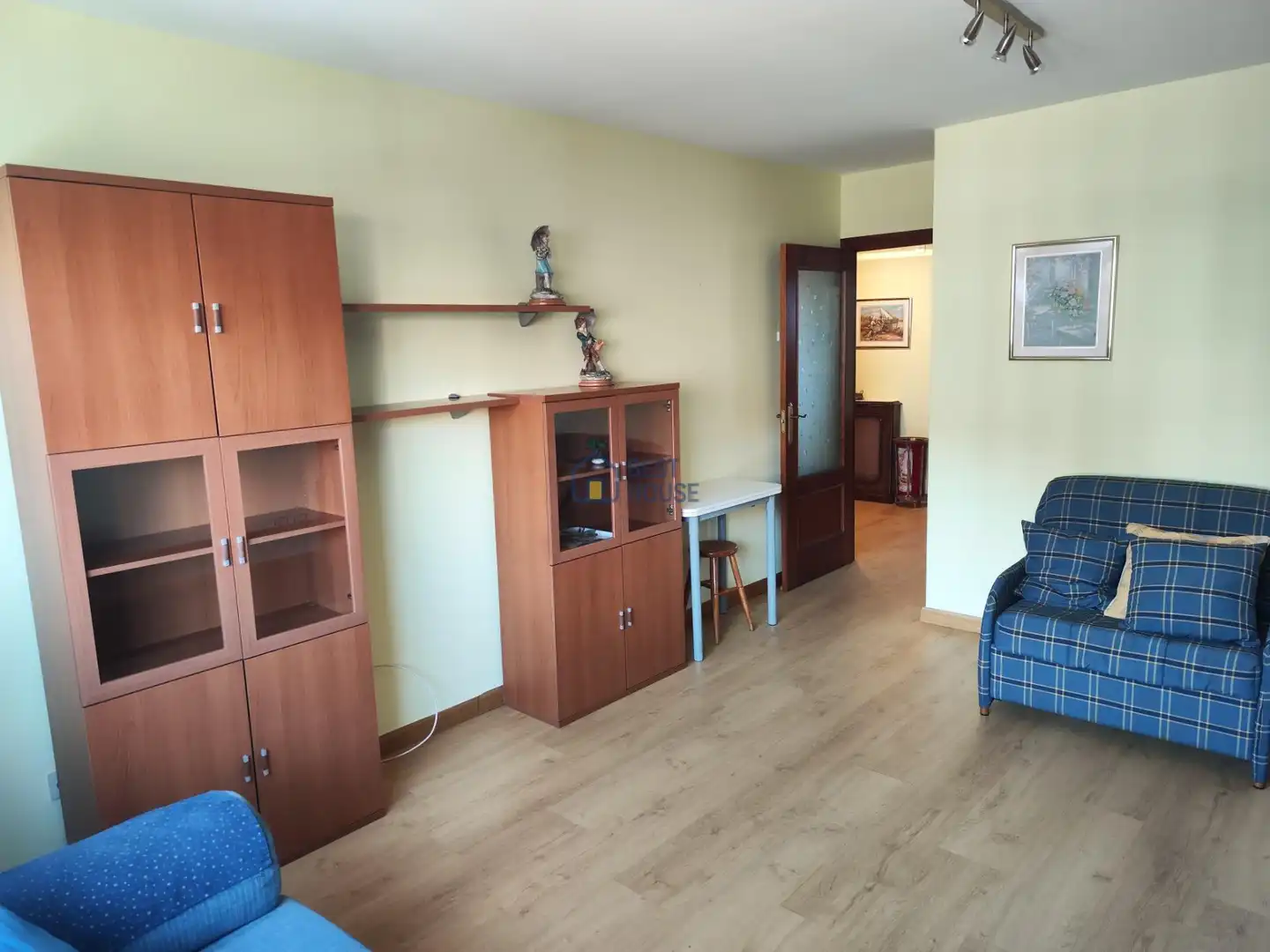 Sala de estar de Apartamento en venta en San Andrés del Rabanedo con Calefacción, Trastero y Amueblado