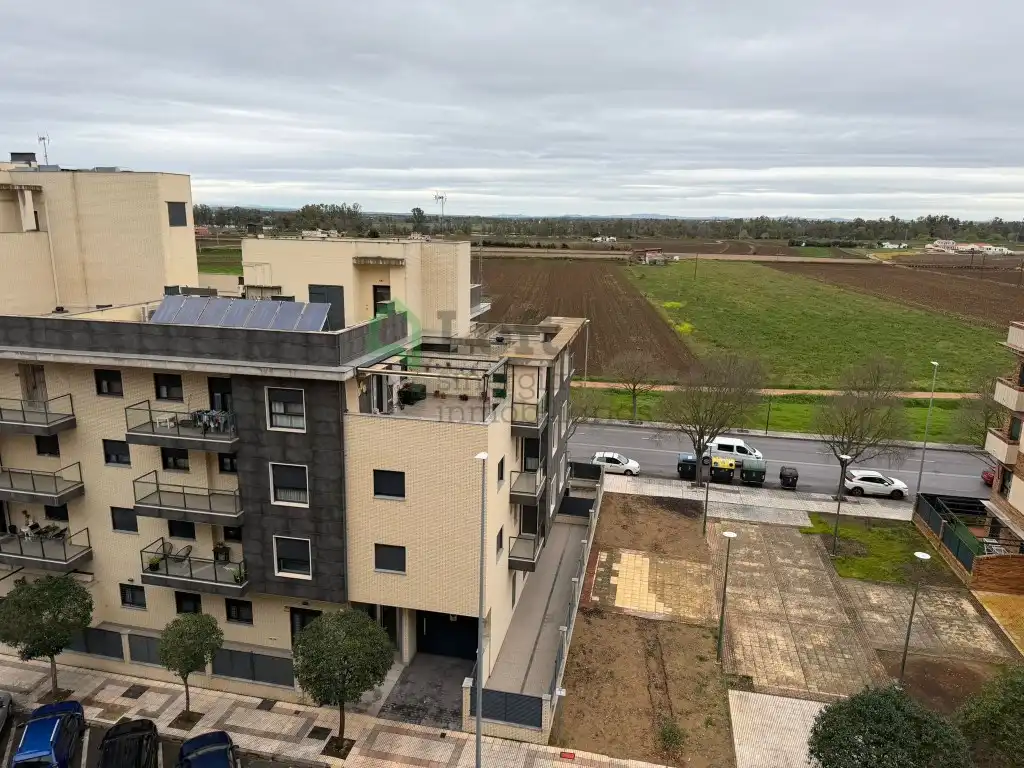 Vista exterior de Piso en venta en Badajoz