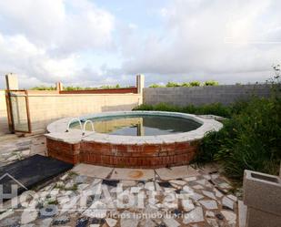 Swimming pool of House or chalet for sale in Chiva  with Air Conditioner, Heating and Private garden