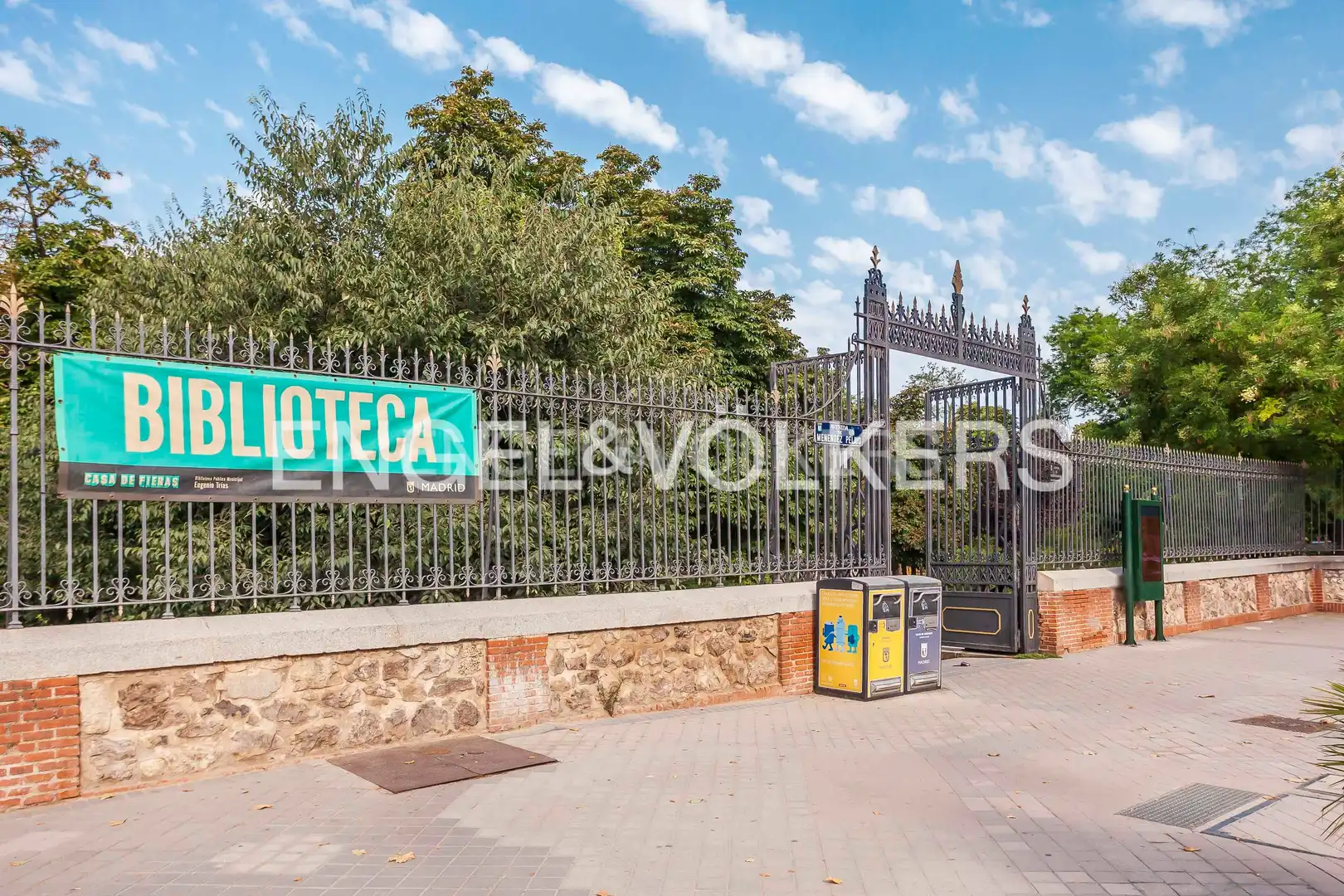 Vista exterior de Piso en venta en Madrid con Aire acondicionado y Calefacción