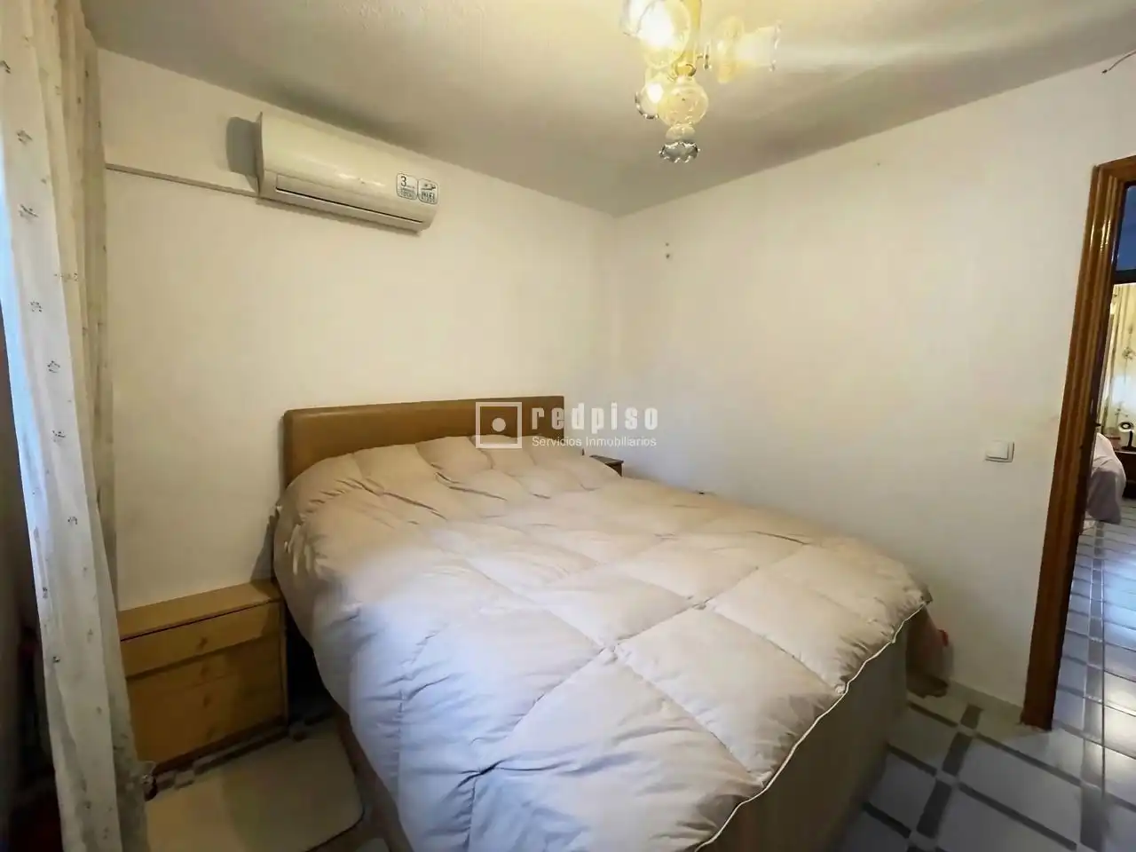 Dormitori de Casa o xalet en venda en Madrid amb Aire condicionat, Calefacció i Terrassa