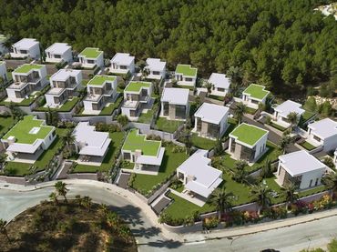 Casa con jardín en venta en Avinguda Balcon de Ponoig