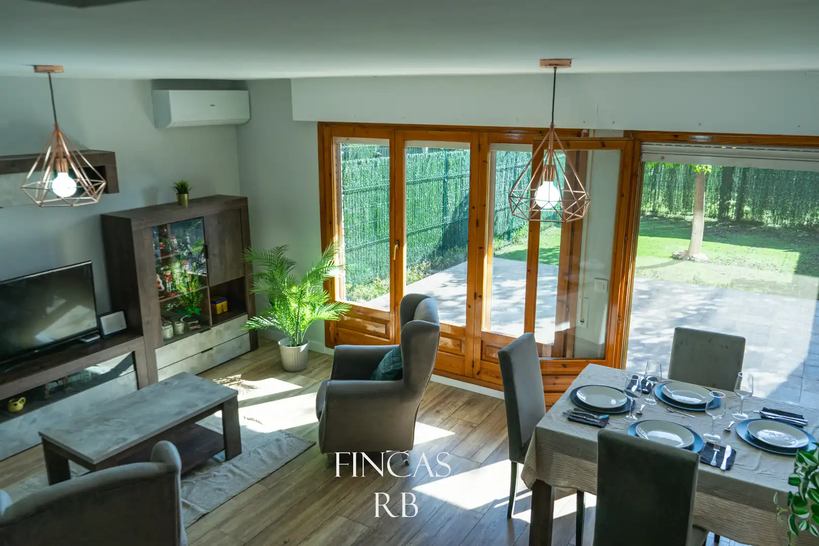 Sala de estar de Casa adosada en venta en Utebo con Aire acondicionado, Calefacción y Jardín privado