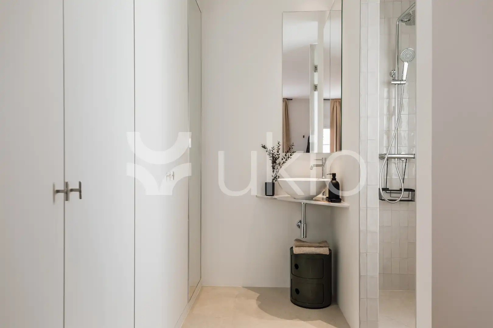 Baño de Apartamento de alquiler en Barcelona con Aire acondicionado, Calefacción y Terraza
