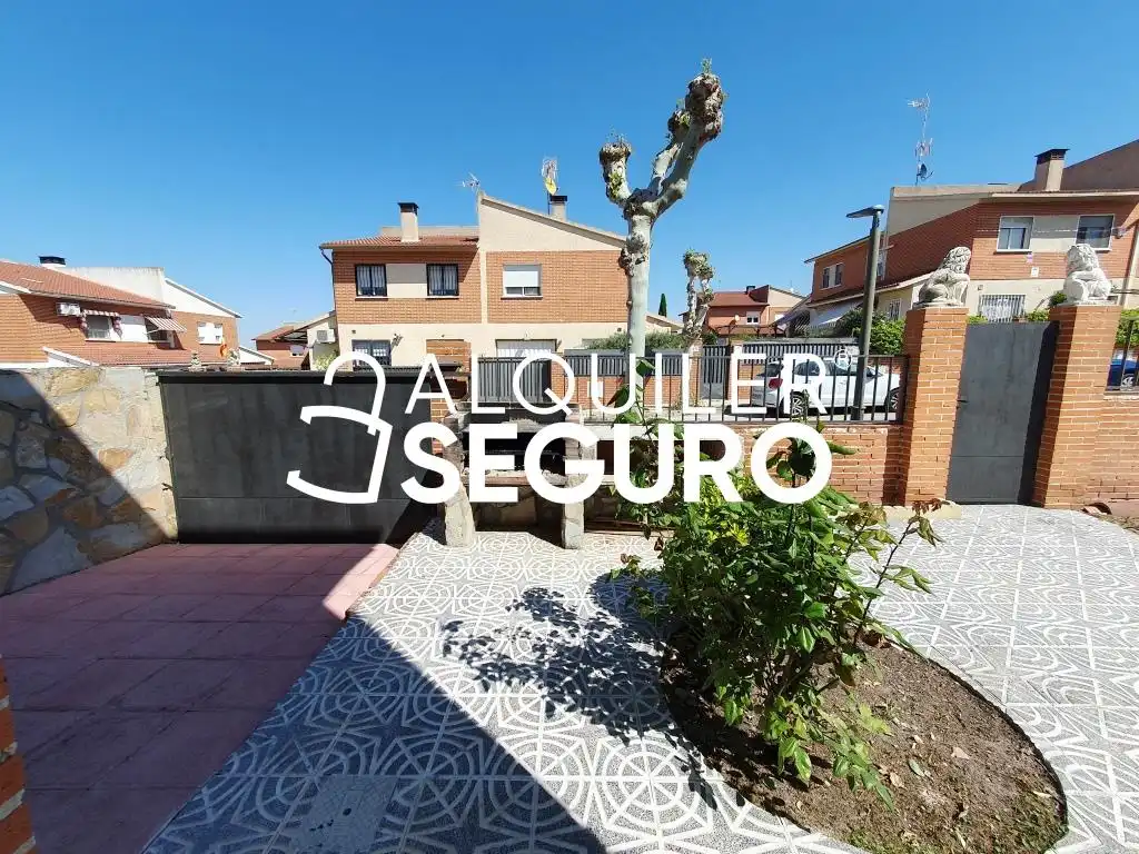 Garden of Houses for rent in Batres  with Heating, Terrace and Swimming Pool