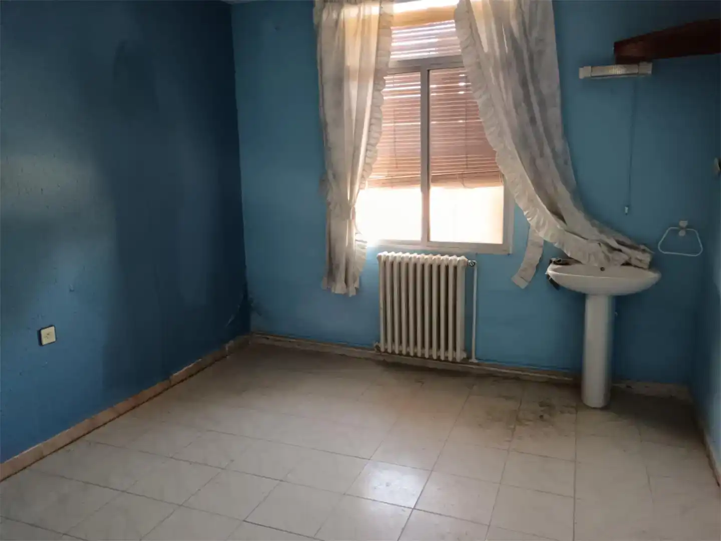 Habitación de Casa adosada en venta en Arcos de Jalón con Trastero