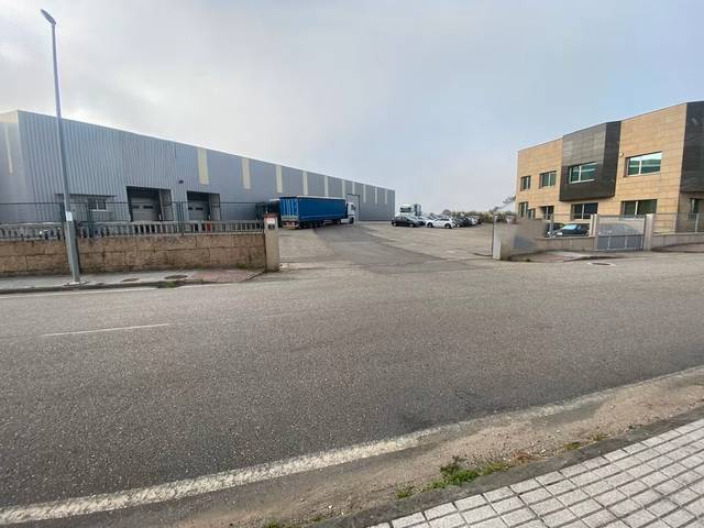 Nave industrial en Alquiler en Polígono II, 81 en O Porriño