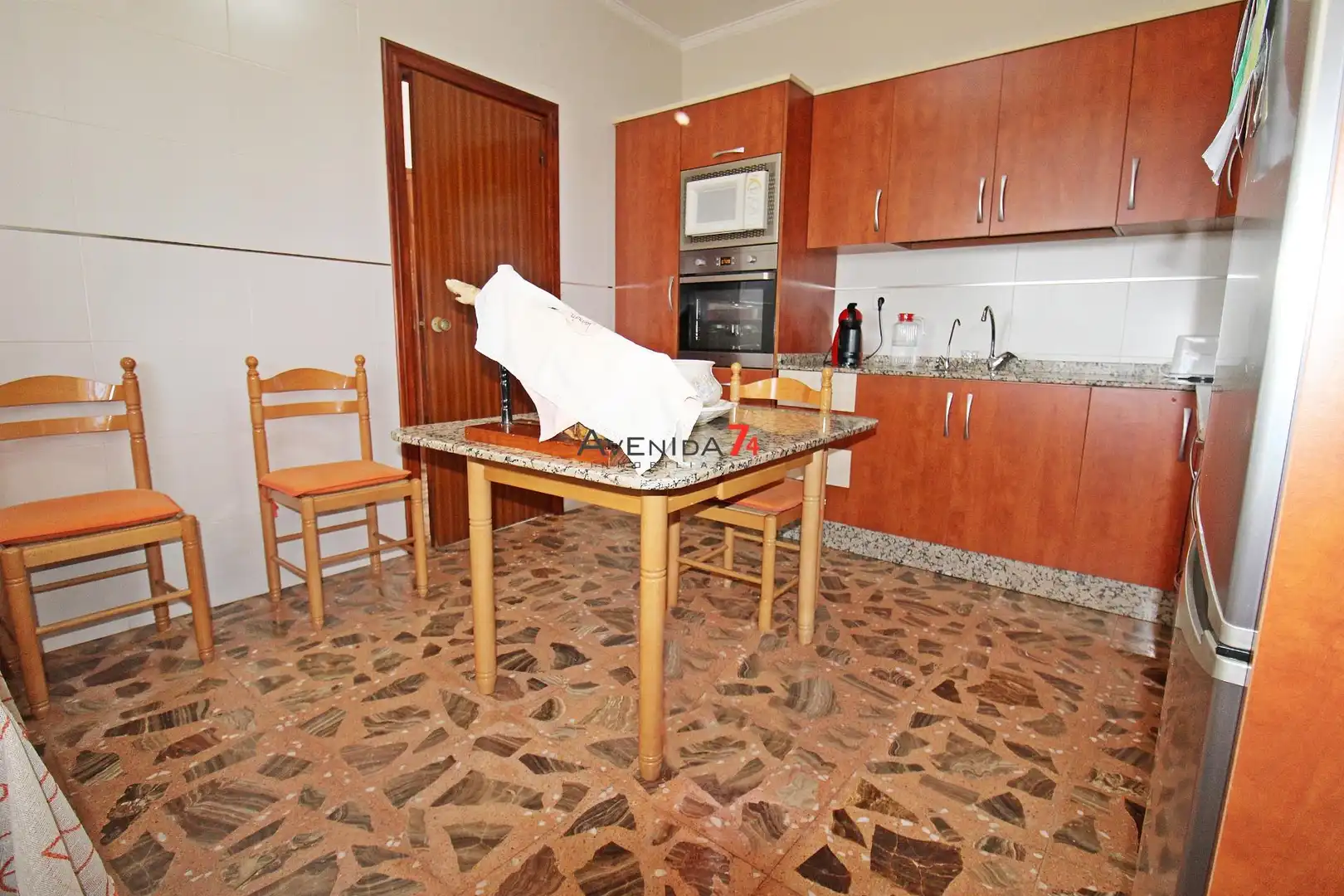 Cuina de Casa o xalet en venda en Lorca amb Aire condicionat, Jardí privat i Moblat