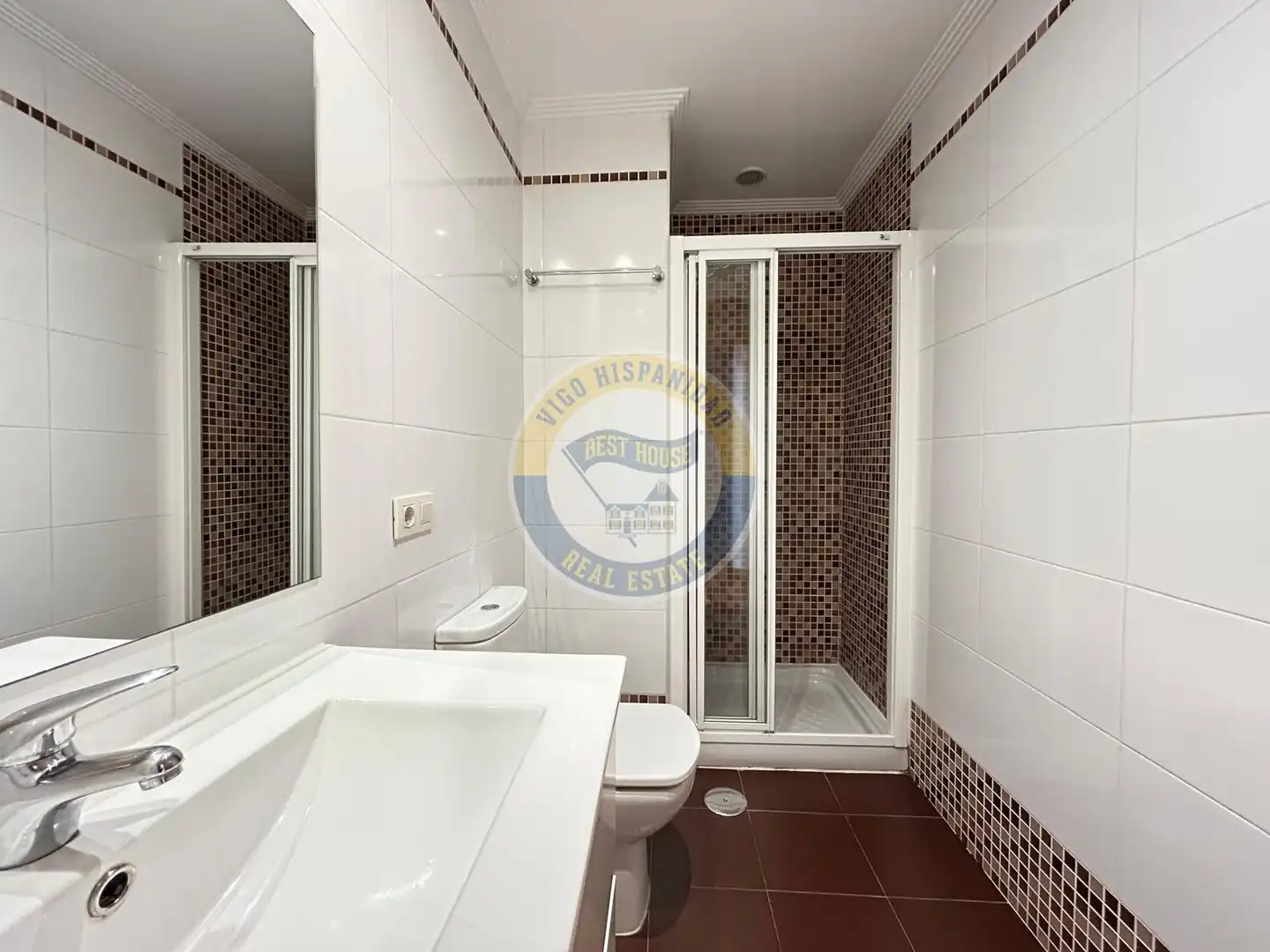 Bathroom of Apartments for sale in Vigo   with Heating and Storage room
