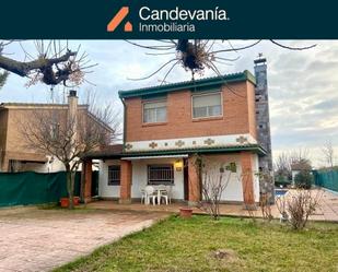 Exterior view of House or chalet for sale in San Mateo de Gállego  with Air Conditioner, Heating and Private garden