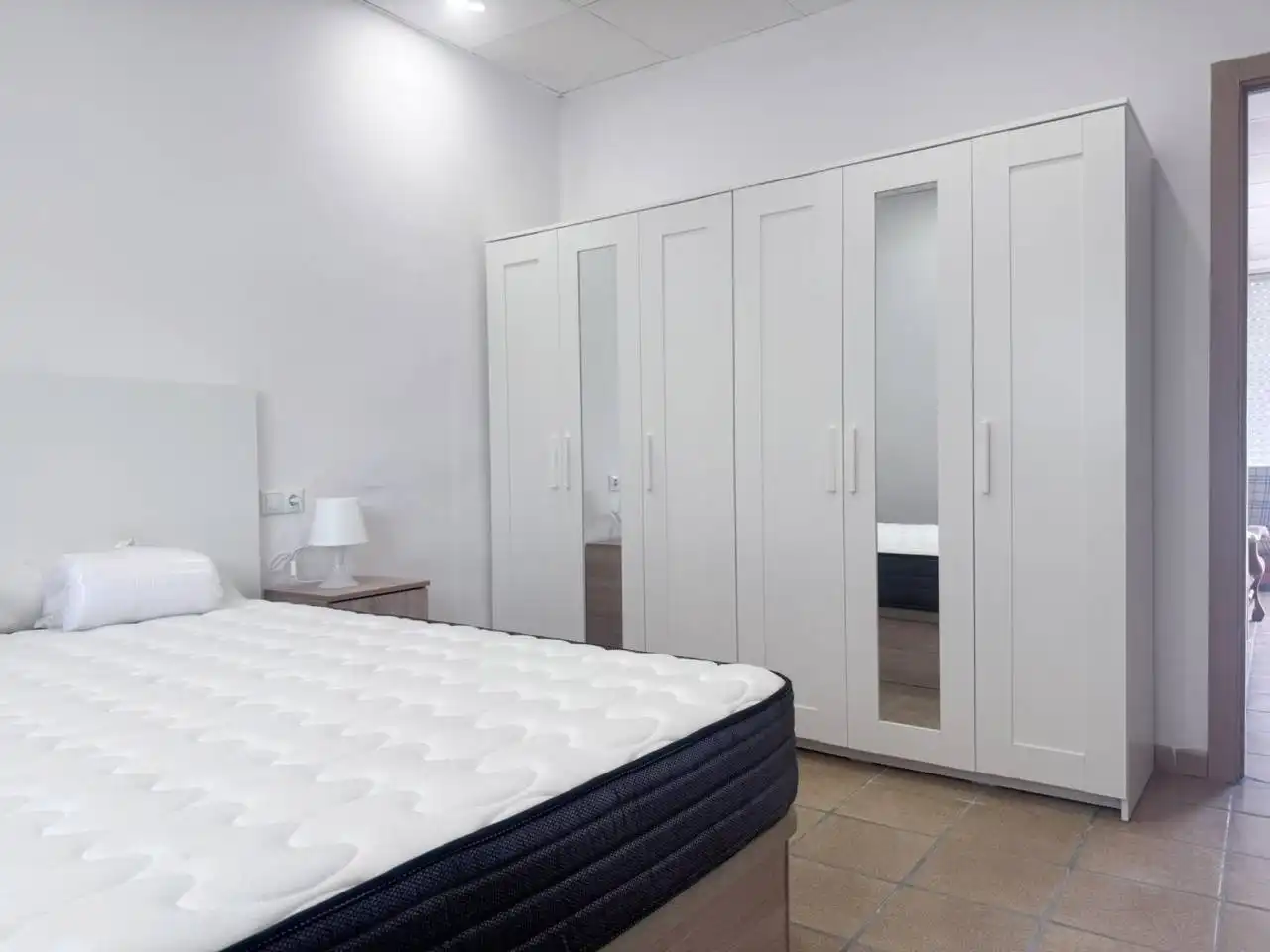 Schlafzimmer von Haus oder Chalet zur Miete in Paterna mit Privatgarten, Terrasse und Möbliert