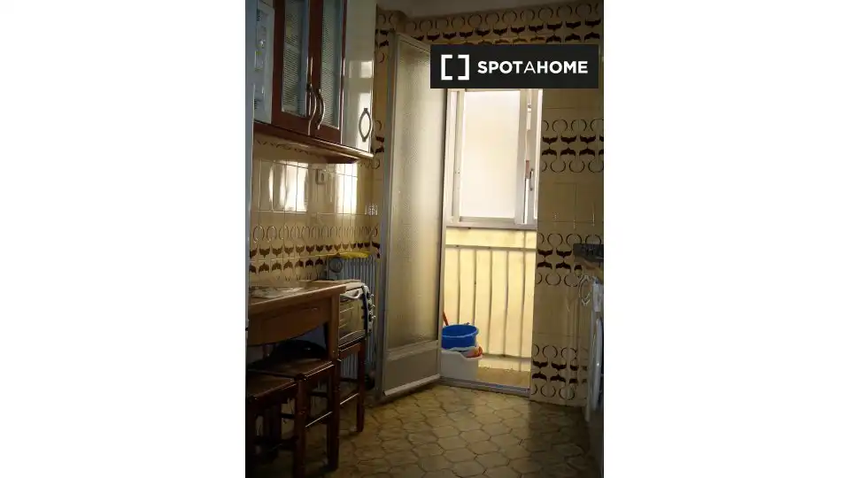 Habitación de Piso de alquiler en Salamanca con Aire acondicionado, Calefacción y Amueblado