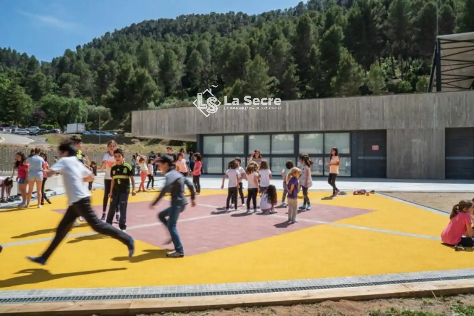 Vista exterior de Dúplex en venda en Castellví de Rosanes amb Aire condicionat, Calefacció i Terrassa