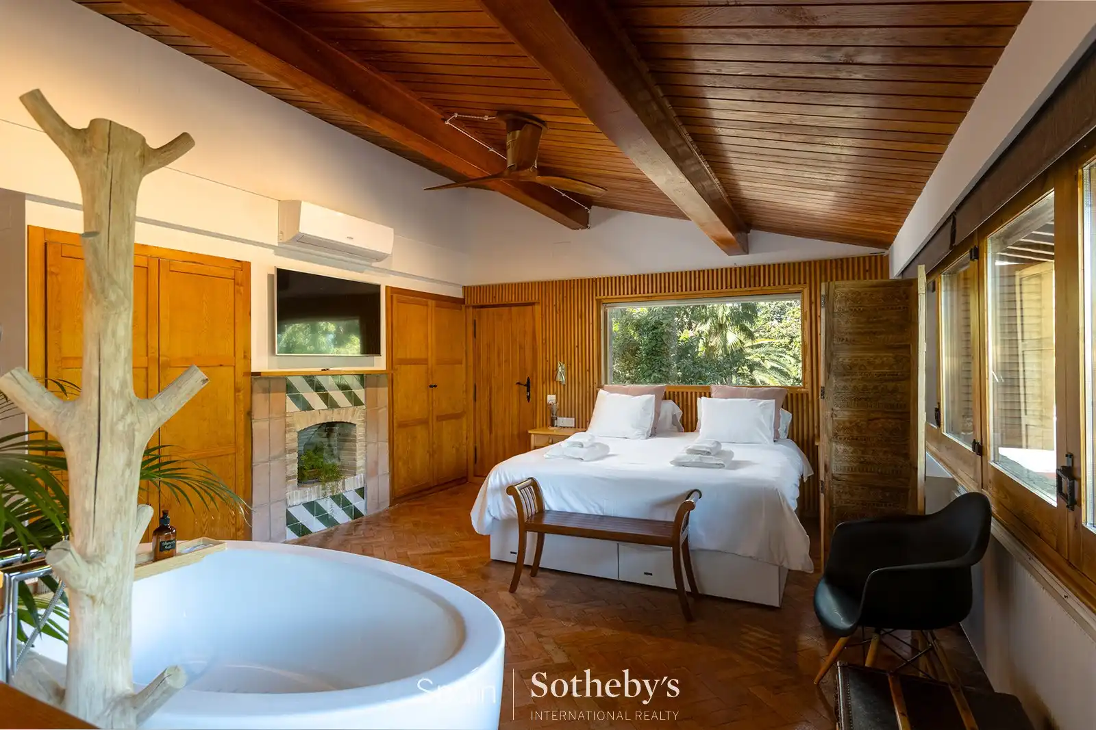 Bedroom of Country homes for sale in Premià de Dalt  with Air Conditioner, Heating and Private garden