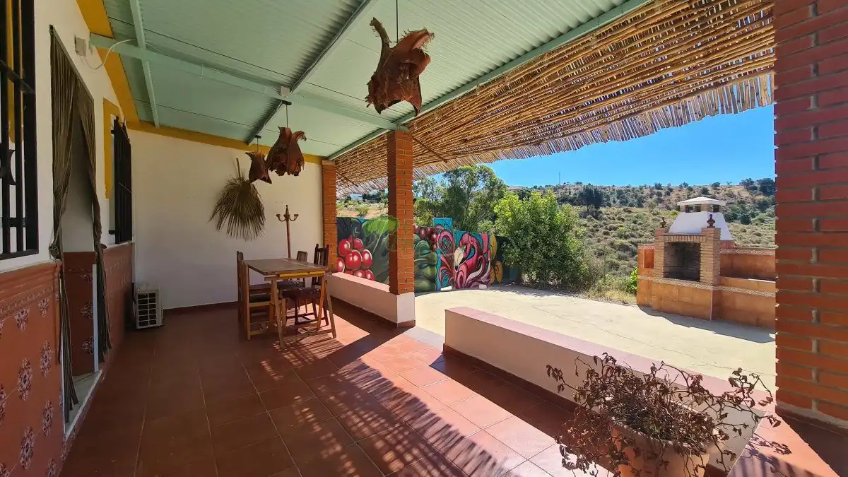Terraza de Finca rústica en venta en Vélez-Málaga con Aire acondicionado, Jardín privado y Terraza