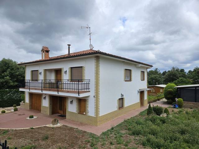 Casa-chalet en Venta en Olius