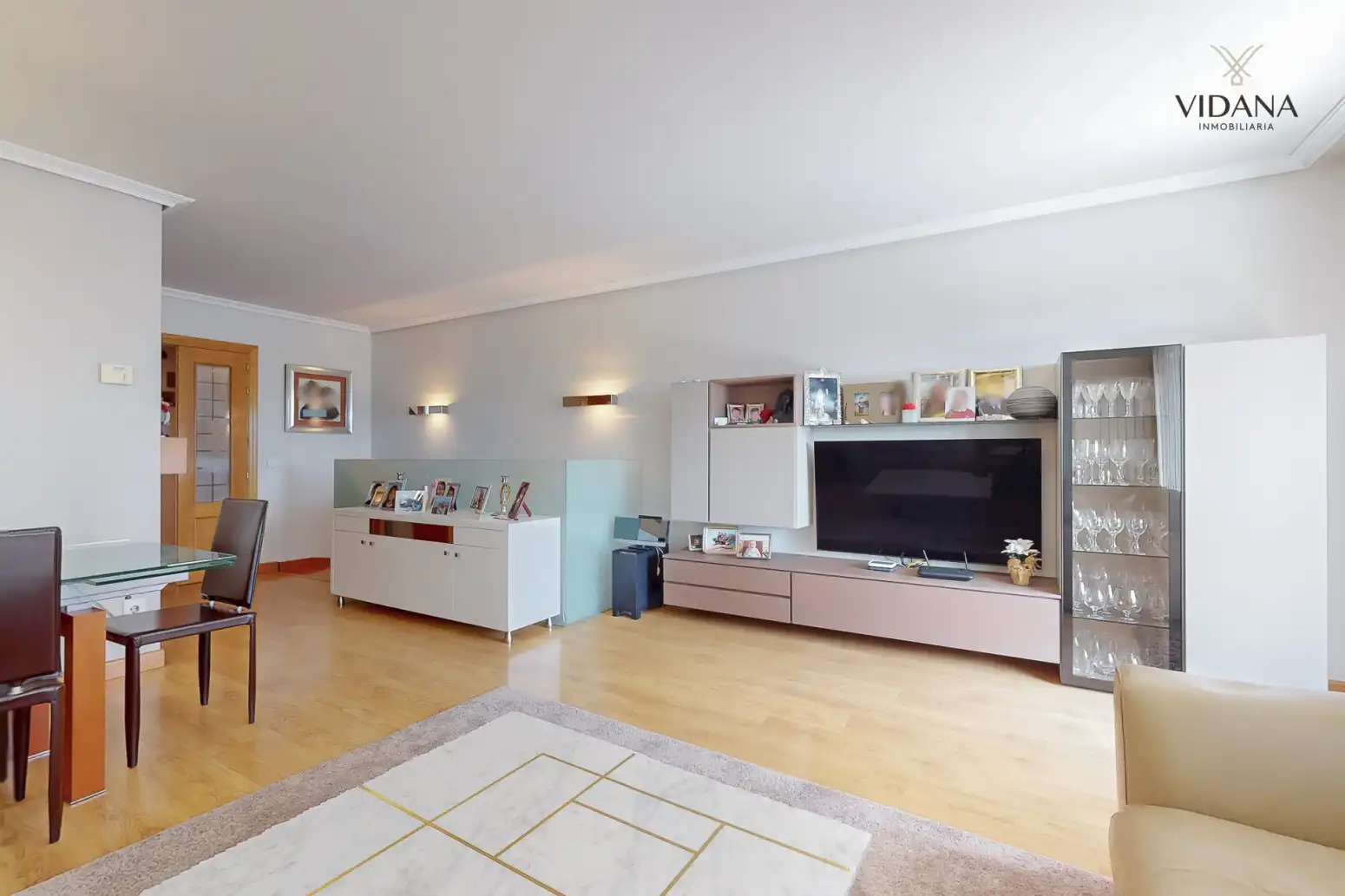Sala de estar de Ático en venta en  Pamplona / Iruña con Calefacción, Jardín privado y Parquet