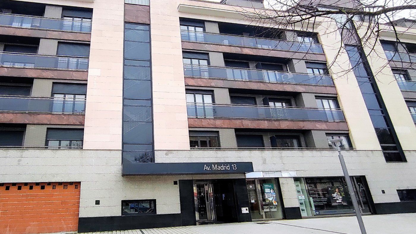 Vista exterior de Pis de lloguer en Laguna de Duero amb Calefacció i Piscina comunitària