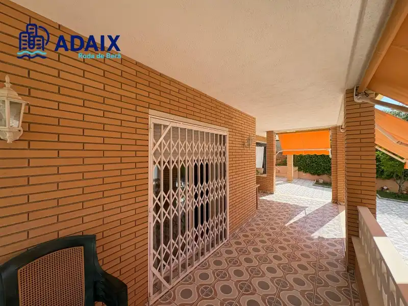 Exterior view of Houses for sale in Roda de Berà  with Air Conditioner, Heating and Terrace