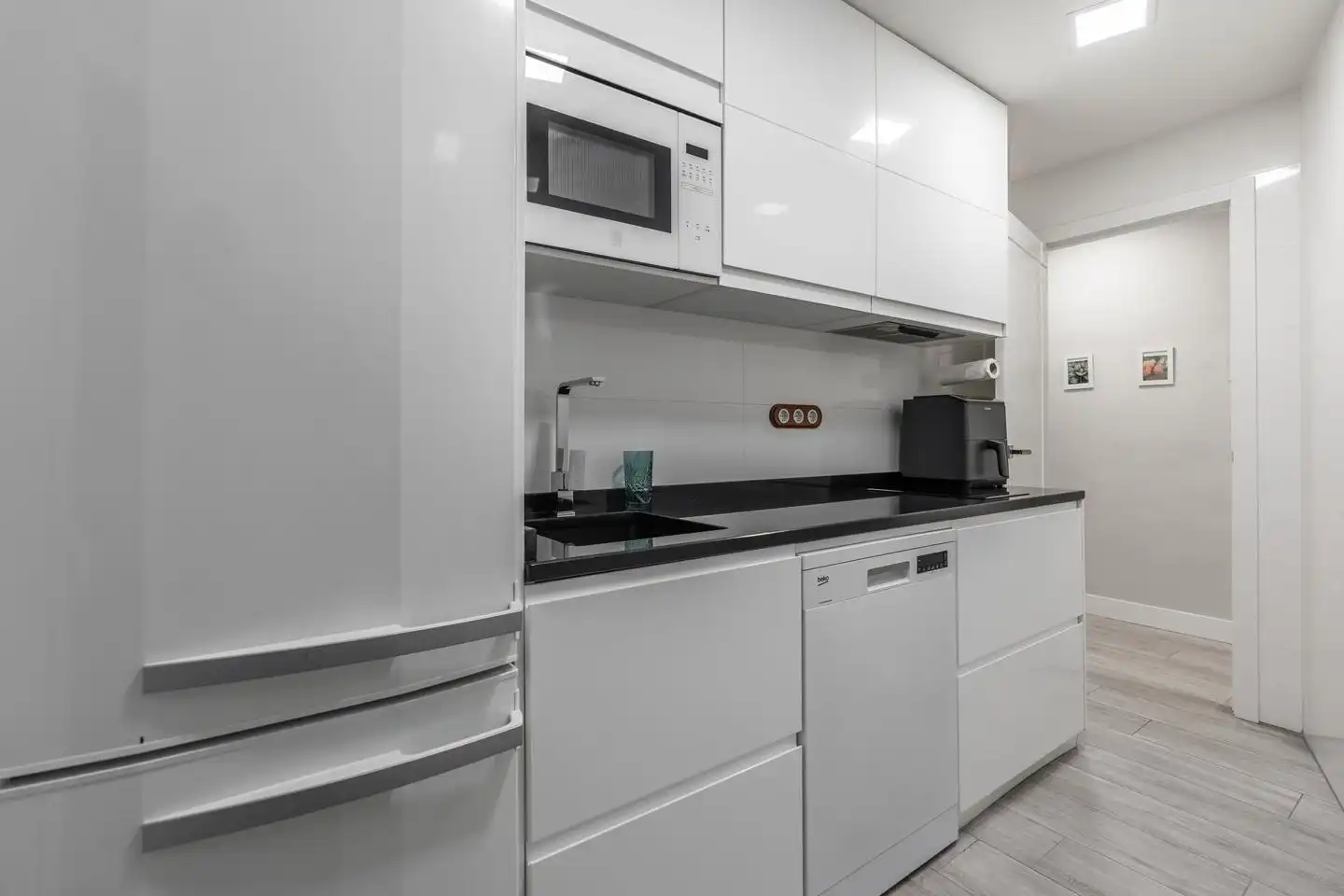 Kitchen of Flat for rent in Madrid  with Air Conditioner, Terrace and Furnished