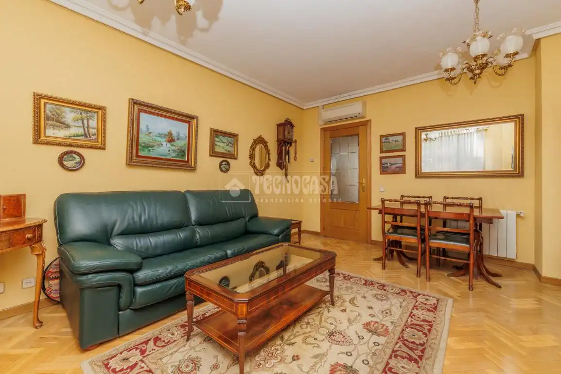 Sala de estar de Piso en venta en Madrid con Aire acondicionado, Calefacción y Parquet